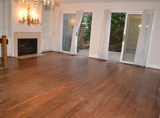 4343 Embassy Park Dr NW, Washington, DC