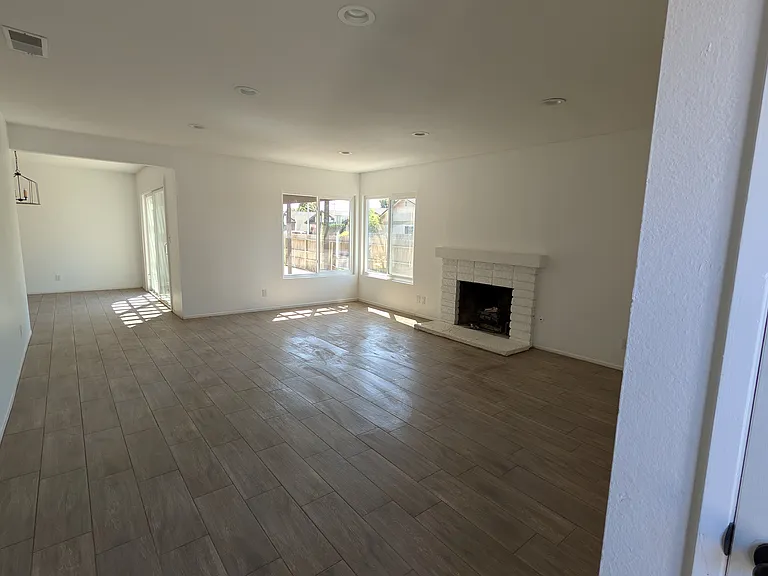 1260 Bobwhite Ct — Photo 13