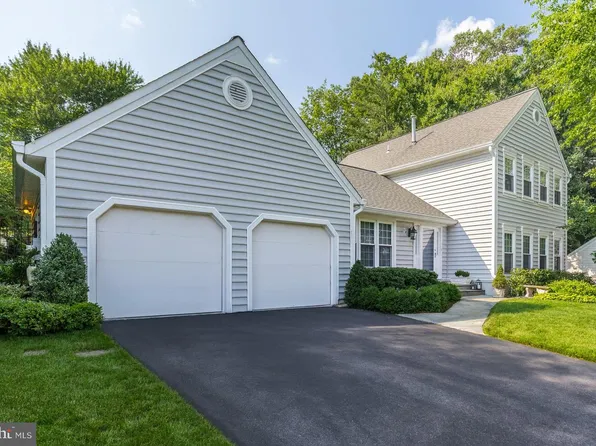 2611 Bainbridge Ln, Silver Spring, MD 20906