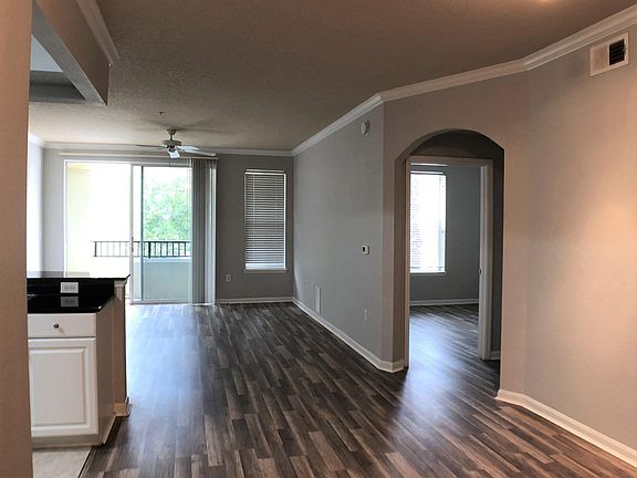 3rd image of 8539 Gate Parkwayw 9231