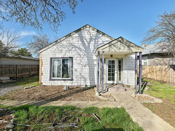 537 Laurel St, Central Pt, OR 97502