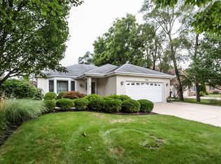 9900 W 57th St, Countryside, IL 60525