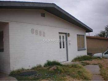 1st image of 1104 Greenway Dr