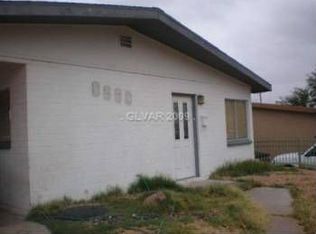 1104 Greenway Dr, Las Vegas, NV 89108