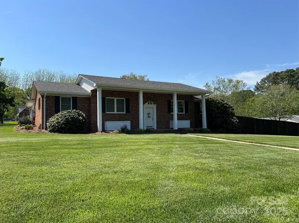 901 Ridge St, Albemarle, NC 28001