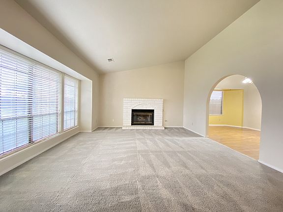 5th image of 2123 Bennington Ct