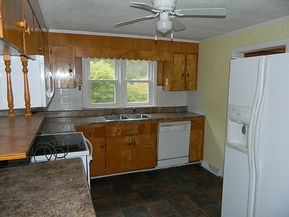 5th image of 914 Sugar St