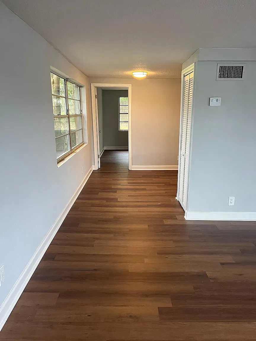1 bed, 676 sqft, $925 — Photo 2