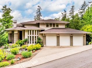 10301 SE Crescent Ridge Loop, Happy Valley, OR 97086