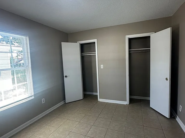 214 Lanier Dr — Photo 4