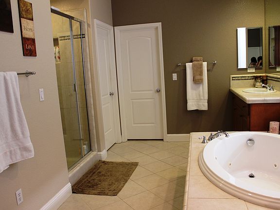 3rd image of 3031 Orchard Park Way