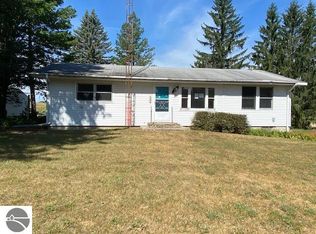 144 Flemming St, Marion, MI 49665