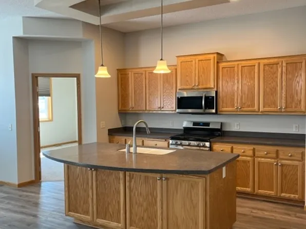(undisclosed Address), Elko New Market, MN 55020