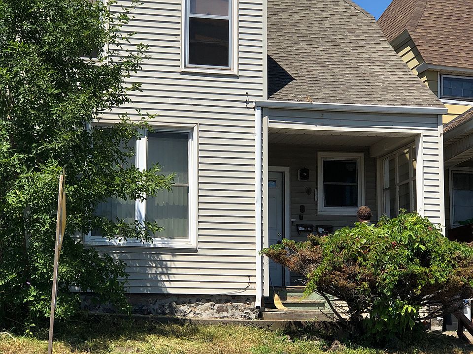 1st image of 303 W 4th St