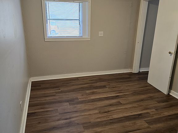 4th image of 3950 S Dixie Rd #7