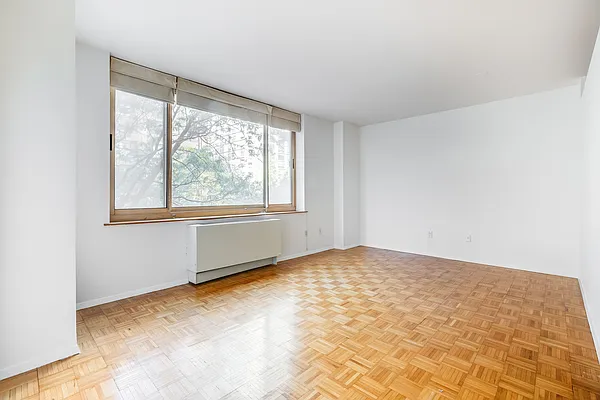 Sold by Nest Seekers International | media 2