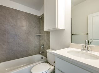 333 Oakbend Dr, Lewisville, TX 75067