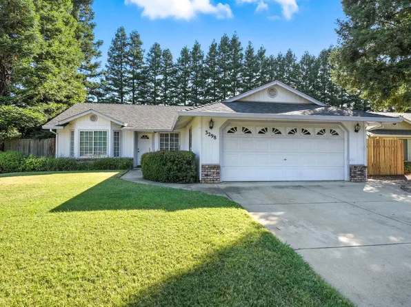 3298 Forest Homes Dr, Redding, CA 96002