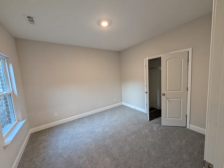 250 Cloverbrook Way — Photo 15