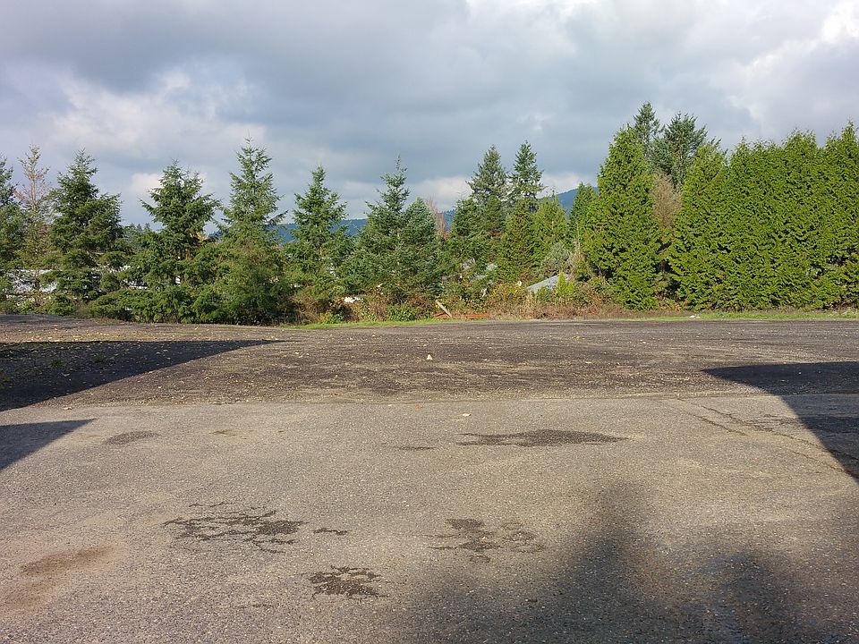 2nd image of 2518 NE 252nd Ave