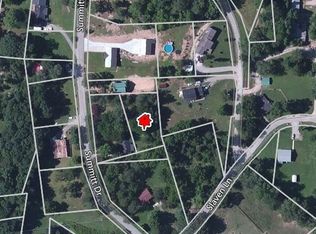 168 Summit Dr, Oneida, TN 37841