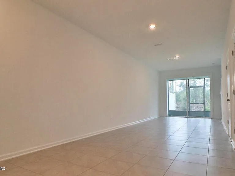 211 Sage Branch St — Photo 4