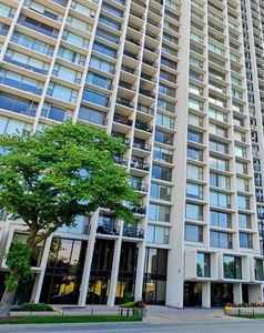 3200 N Lake Shore Dr APT 502, Chicago, IL, 60657