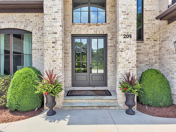 2nd image of 204 Tugaloo Ct