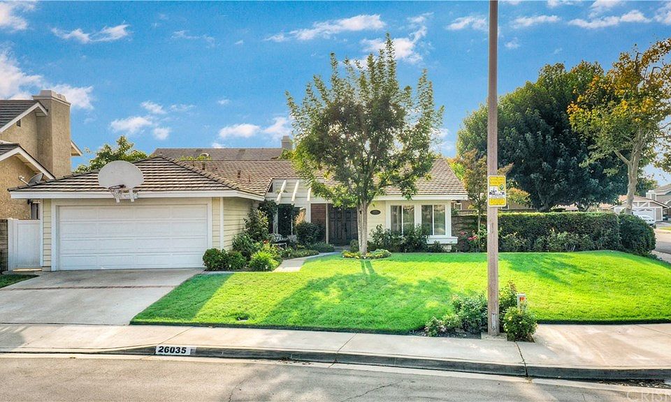 1st image of 26035 Laguna Ct