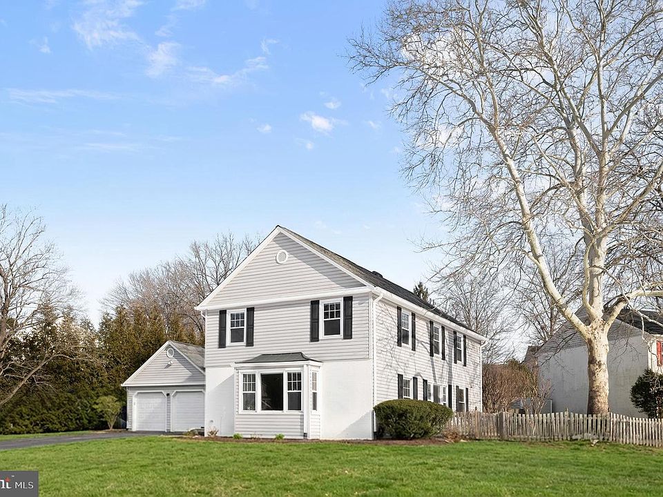 1st image of 11601 Bedfordshire Ave