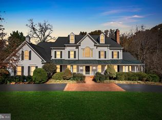 2205 Aryness Dr, Vienna, VA 22181