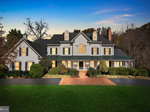 2205 Aryness Dr, Vienna, VA 22181