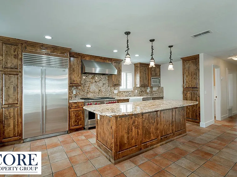 308 Palm Ave — Photo 6