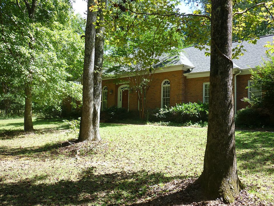 View from front yard