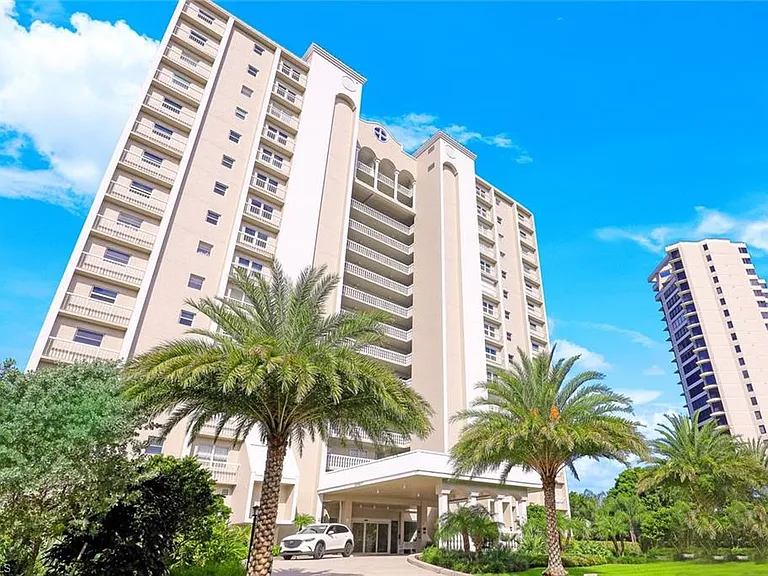 5501 Heron Point Dr #702 — Photo 2