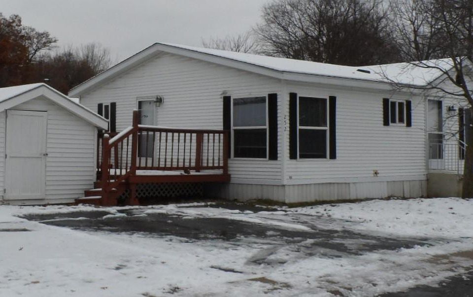 1st image of 252 Parker Lake Dr