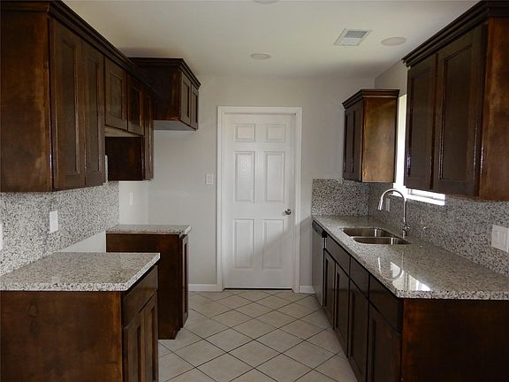 4th image of 6334 Beau Geste Dr
