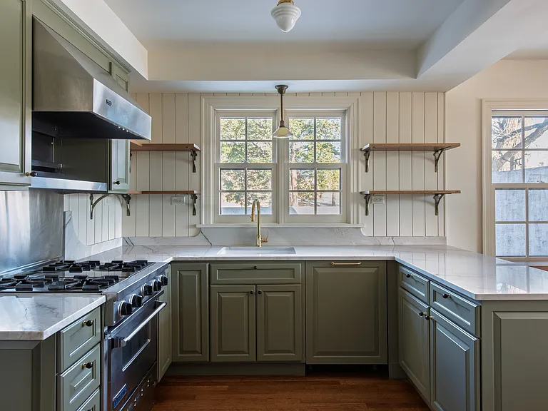 27 Highview Pl — Photo 32