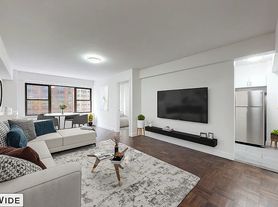 157 E 57th St