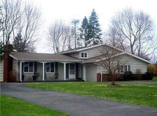 24 Saxony Rd, Pittsford, NY 14534