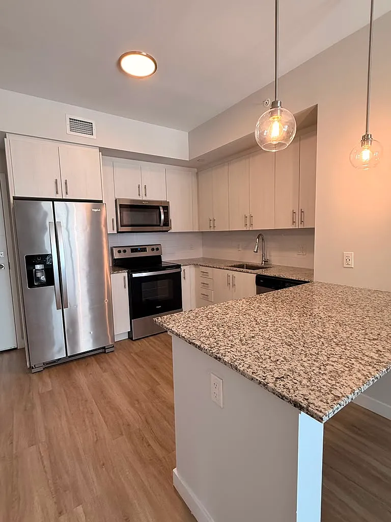 3 bed, 1120 sqft, $2,899 — Photo 1