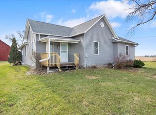 3037 Swan Lake Rd NE, North Liberty, IA 52317