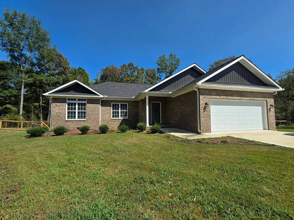 32 Sarjon Cir