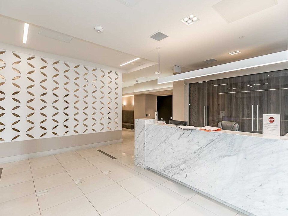 1st image of 9618 Yonge St #1003