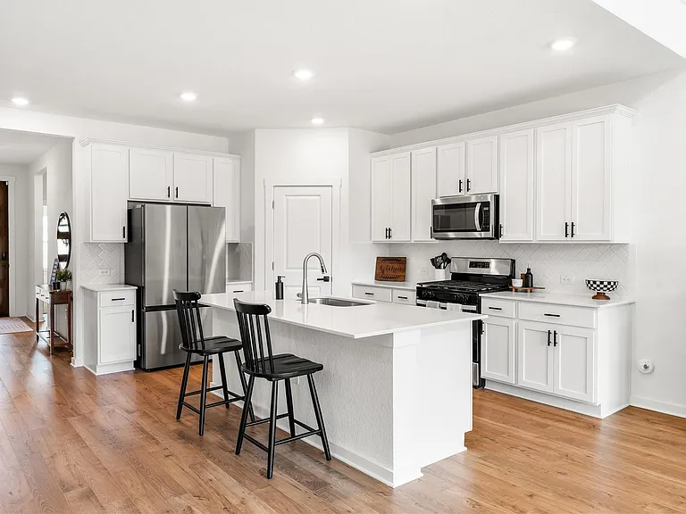 1828 Walnut Grove Bnd — Photo 8