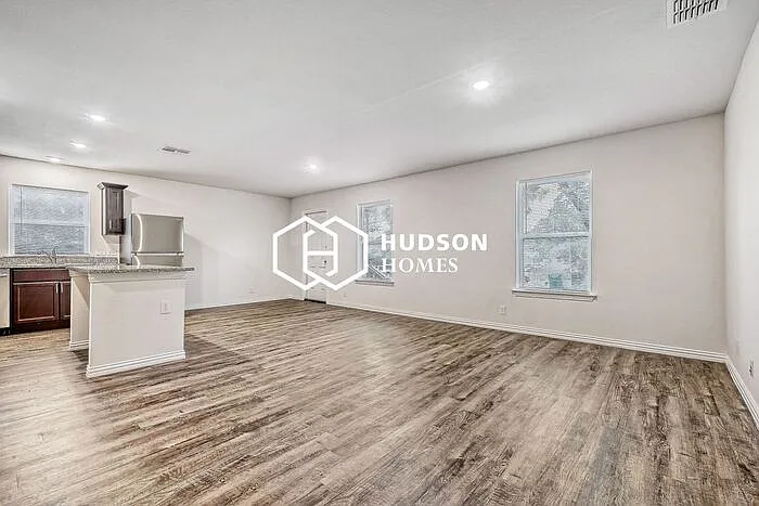 5338 Natho St — Photo 3
