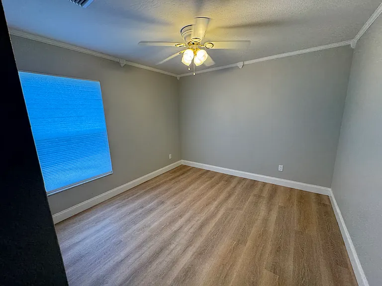 1845 Blue Heron Dr — Photo 15
