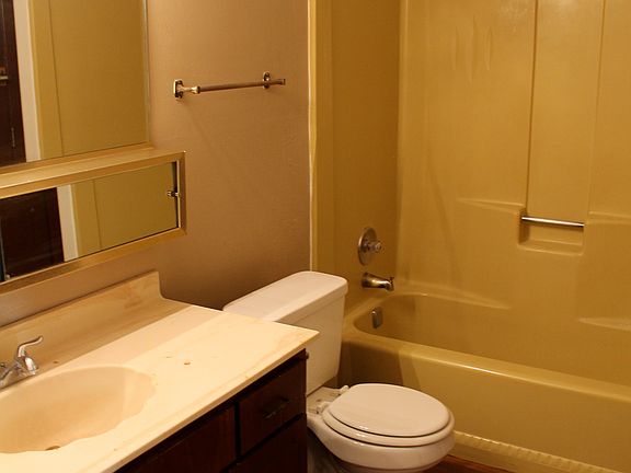 5th image of 4555 Trevor Cir APT 5