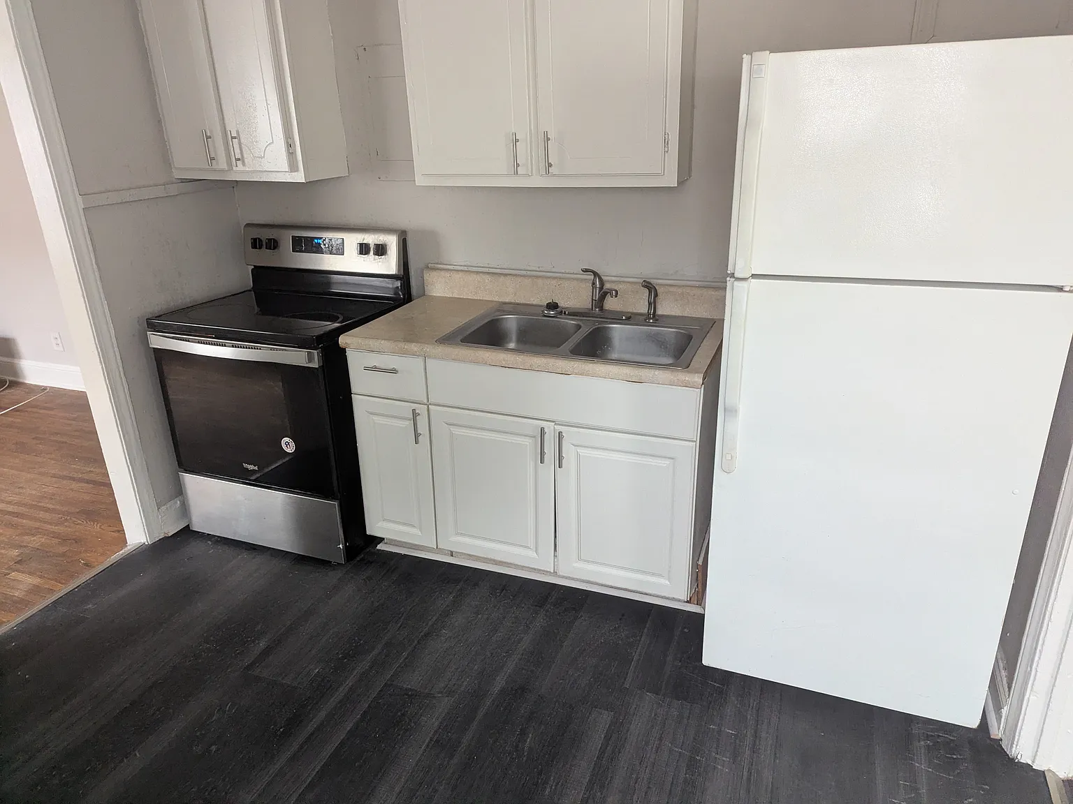 2 bed, 800 sqft, $1,325 — Photo 2