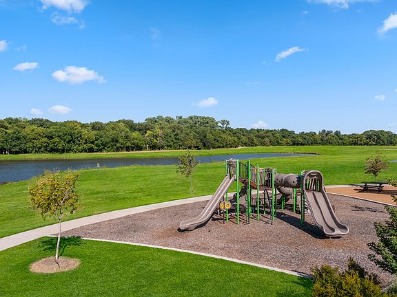 An easy drive to Lake Freedom at BB Owen Park